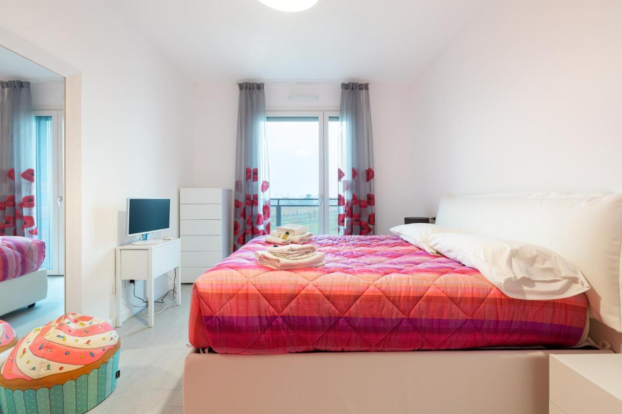 Fiera Milano Flat With Garage Apartment Exterior photo